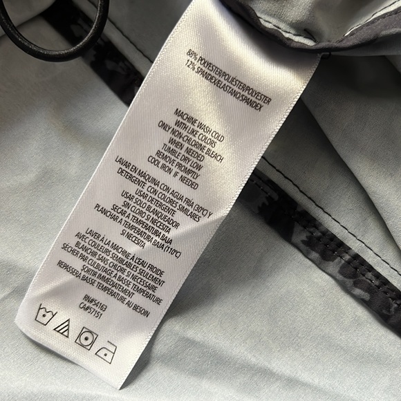 Calvin Klein Performance- NWT - Women’s: M -Half-zip- Pull-Over -Windbreaker - Picture 7 of 7